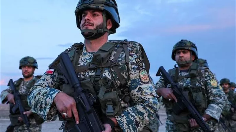 الحرس الثوري يهدد باستهداف ناقلات نفط بالكويت والبحرين