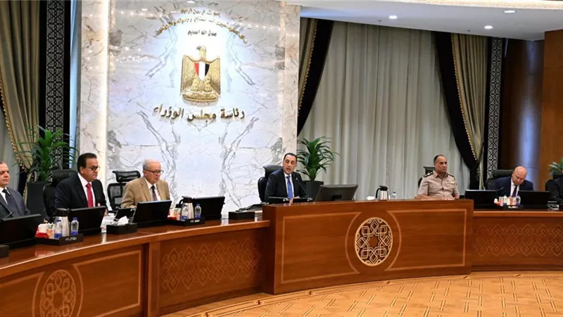 مدبولي يوجه بالاستعداد الكامل للعام الدراسي الجديد ومراجعة جاهزية المدارس 