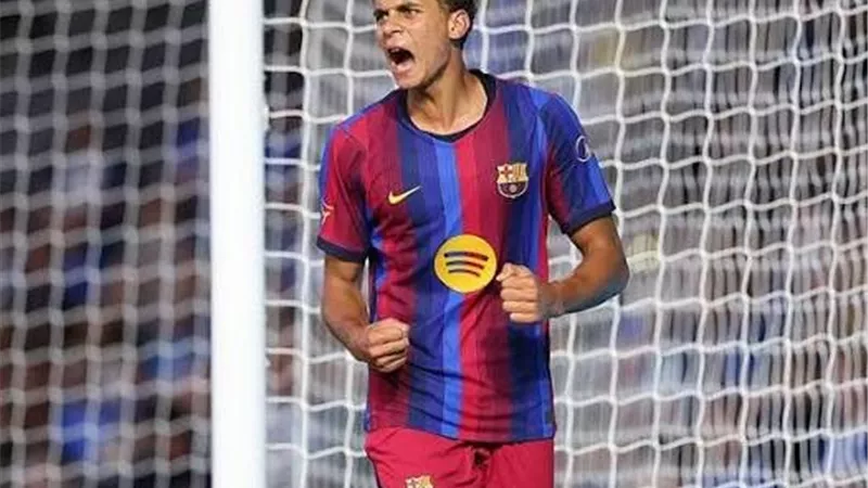 برشلونة يعلن تشكيله أمام فينورد.. وحمزة عبد الكريم على مقاعد البدلاء