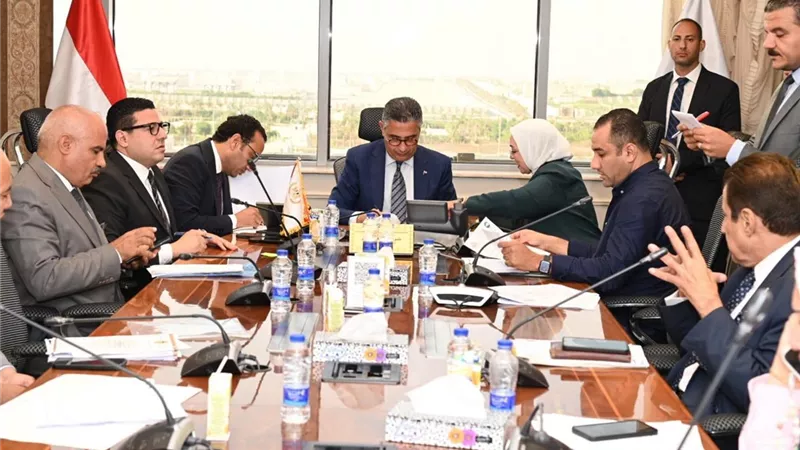 شريف فاروق يوجه بسرعة دراسة طلبات النواب والتنسيق مع جهات التابعة للوزارة