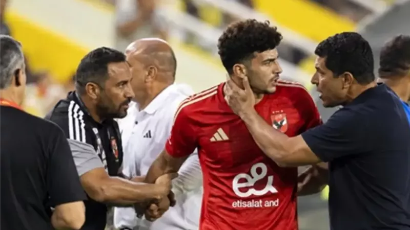  «تصرف غير مقبول».. شوبير يفتح النار على عموتة بعد واقعة علي محمود