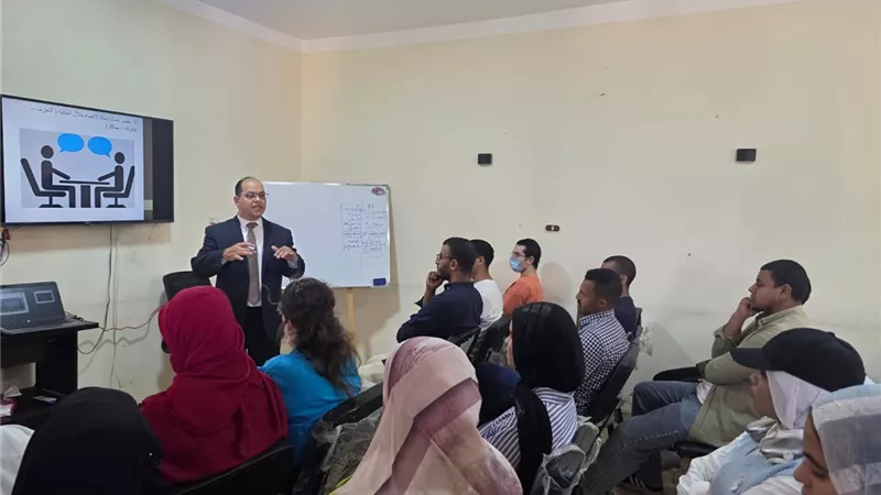 حزب المصريين الأحرار ينظم ندوة بسوهاج لتأهيل الشباب واجتياز مقابلات العمل