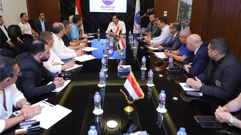 مستقبل وطن يضع اللمسات الأخيرة لتطوير المدارس الحكومية ..صور