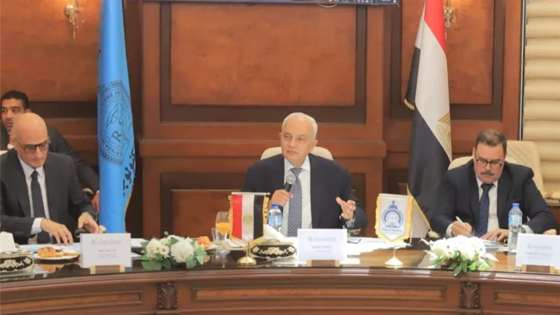 مجلس جامعة الريادة يناقش استعدادات العام الجامعي الجديد
