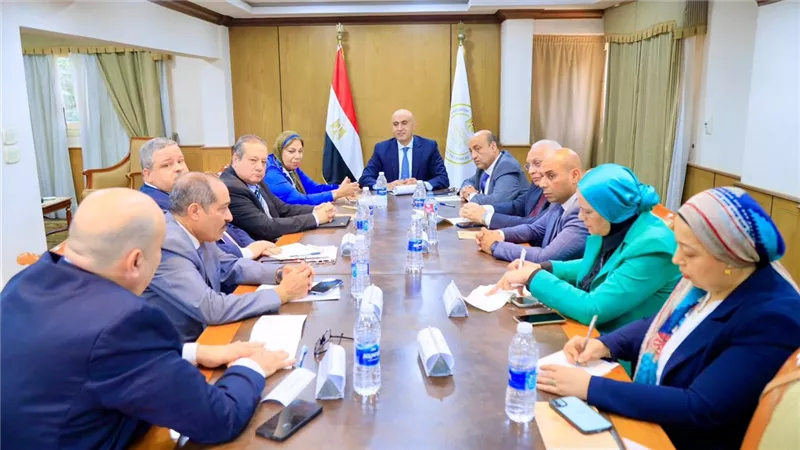 مش مرتبط بوزير .. محمد عبداللطيف يتحدث عن منظومة تطوير التعليم 