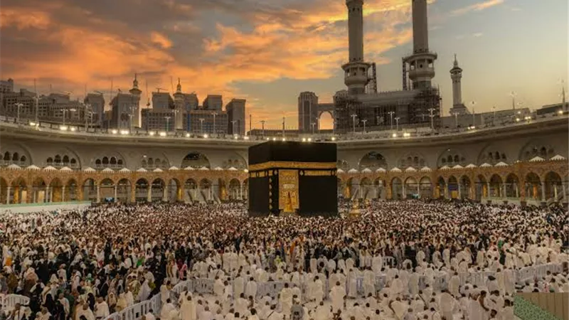 مصر تدين محاولة استهداف مكة المكرمة