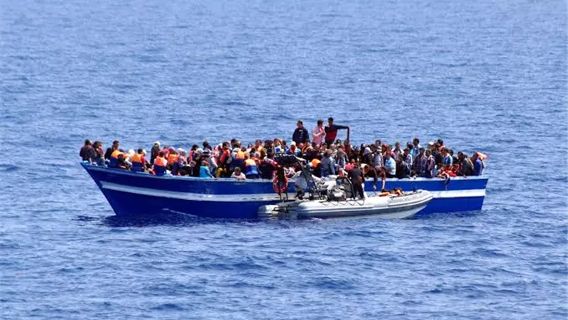 الخارجية المصرية تتابع حادث غرق قارب مهاجرين أمام السواحل اليونانية