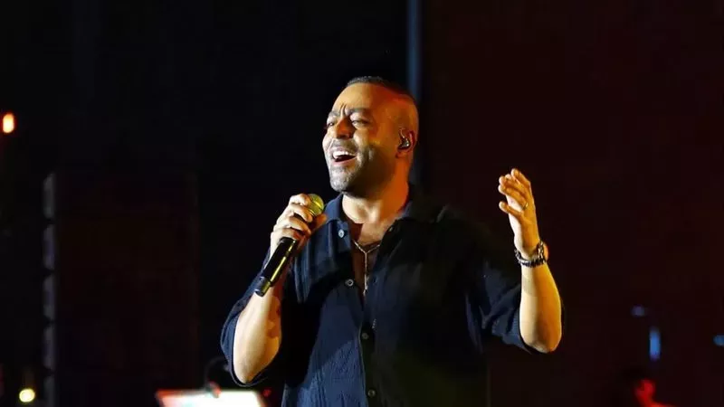 نشاط فني مكثف لـ تامر عاشور في أكتوبر المقبل حفلين وديو مرتقب