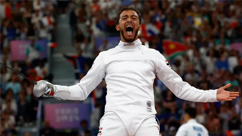 محمد السيد يهزم يوسف شامل ويتوج بذهبية سيف المبارزة في البحر المتوسط
