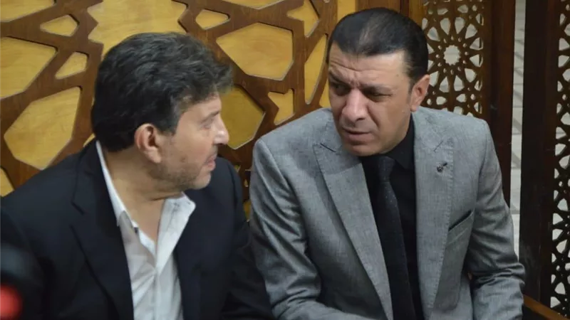نقيب الفنانين التونسيين يهاجم مصطفى كامل بسبب تكريم هاني شاكر  