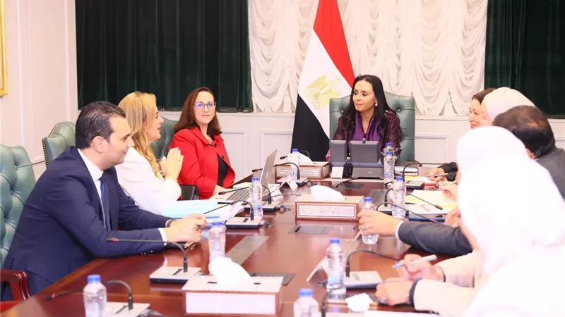 وزيرة التضامن تبحث تعزيز التعاون في مجال الحضانات مع شركة 