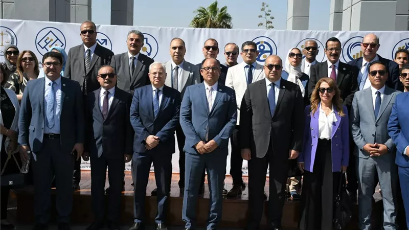 جامعة العاصمة تبدأ العام الجامعي الجديد بـ«بوصلة الأنشطة بتجمعنا» للطلاب