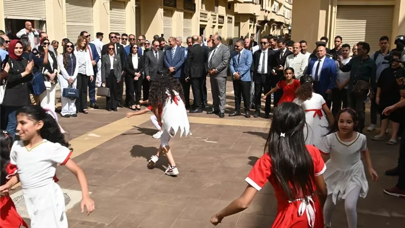 محافظ البحيرة تتجول بشوارع رشيد التاريخية وصولًا إلى ميدان الأماصيلي