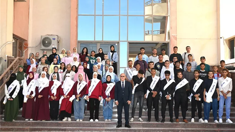 النعماني يشارك طلاب جامعة سوهاج الأهلية أنشطتهم الرياضية مع انطلاق الدراسة