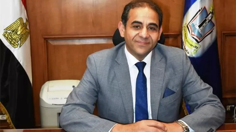رئيس جامعة بورسعيد يهنئ الطلاب ومنتسبي الجامعة ببدء العام الدراسي الجديد