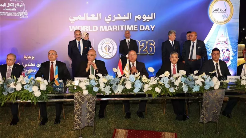 أسامة ربيع:تحسن الملاحة بقناة السويس وارتفاع الإيرادات لـ567.1 مليون دولار