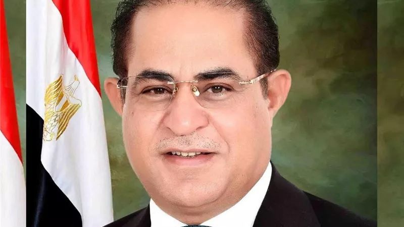 برلماني يحذر من استغلال حاجة المرضى للترويج لمنتجات طبية غير مرخصة