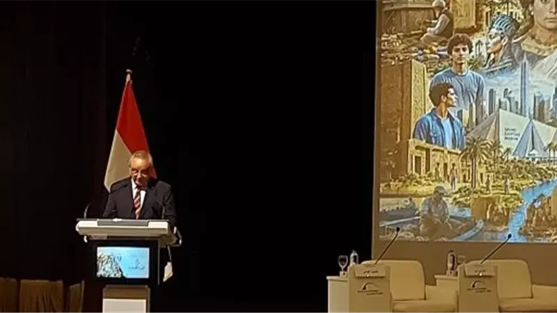 أحمد زايد: الحفاظ على الهوية لا يعني تجميدها وإنما تطوير أدوات التعبيرعنها