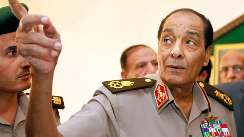 بدأها من المزرعة الصينية.. كيف صعد طنطاوي إلى قيادة القوات المسلحة؟