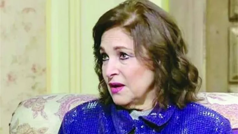 «أعتز بما قدمت واكتفيت».. نادية رشاد تعلن اعتزال الفن وتوجه رسالة لزملائها