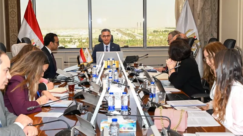 وزير التموين يبحث مع  الاستثمار الأوروبي مشروعات الأمن الغذائي
