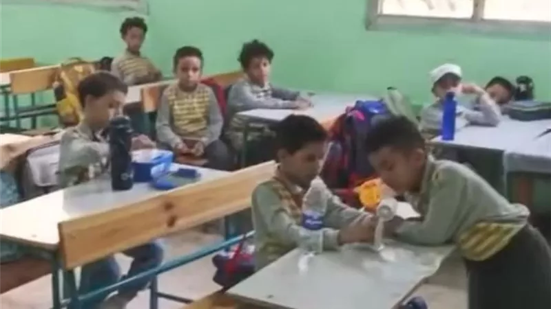 بعد نشر«إيجبتك» تعليم القليوبية تفتح تحقيقًا في واقعة غياب المعلمين بمدرسة