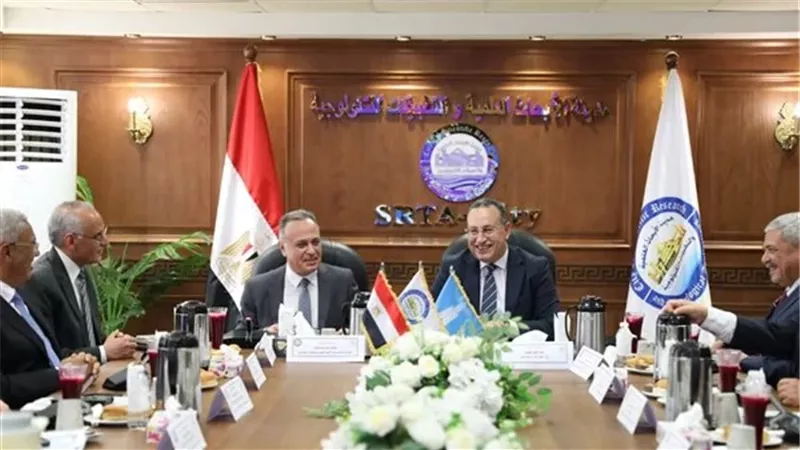 وزير التعليم العالي يوجه بتحويل نتائج الأبحاث إلى منتجات وحلول