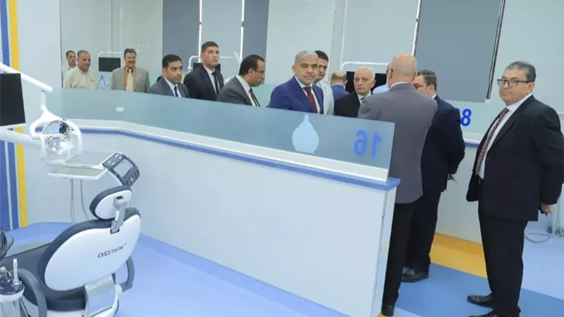 جامعة الريادة تفتتح عيادات طب الفم والأسنان بـ192 وحدة علاجية رقمية
