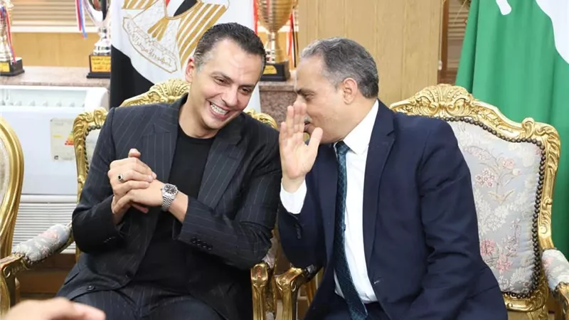 «مستقبل وطن» يتكفل بسداد المصروفات الدراسية للطلاب غير القادرين بالشرقية