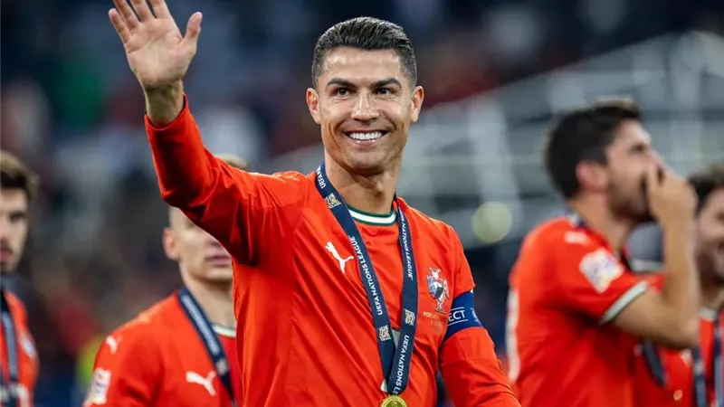 كريستيانو رونالدو يكشف عن طموحاته مع البرتغال في دوري الأمم الأوروبية