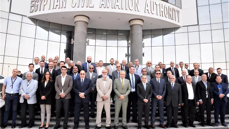 سلطة الطيران المدني تستعرض حزمة جديدة من الإجراءات لتطوير آليات التدريب