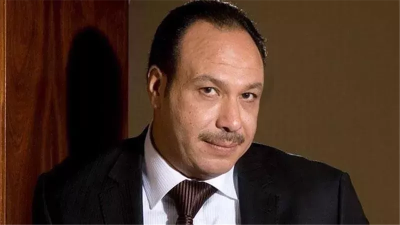 انتحال شخصيته وخلافات الأفيش وتصريحات سياسية.. أزمات في حياة خالد صالح 