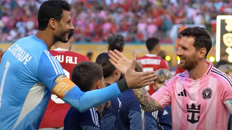 الأهلي يرد على تصريحات حسام حسن بفيديو «الشناوي الاستثنائي»