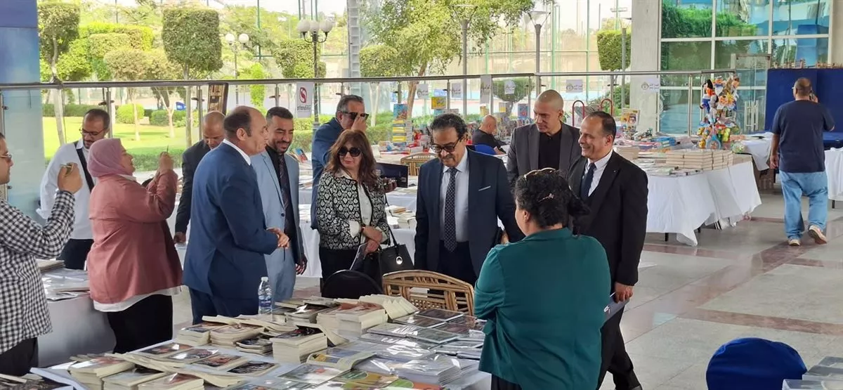 <strong>معرض الجزيرة الأول للكتاب 