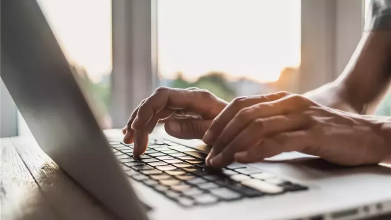 الحكومة تستهدف توفير مليون فرصة عمل مرتفعة الدخل و200 ألف فرصة بالتعهيد والاتصالات