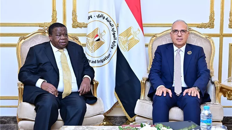 سويلم يبحث مع وزير المياه الأوغندي تعزيز التعاون المائي واستعادة التوافق بين دول حوض النيل