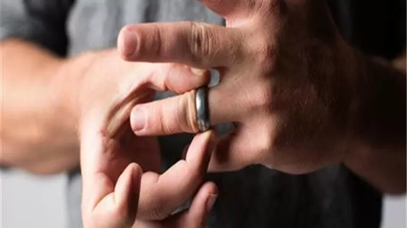 ما حكم الحلف بالطلاق عند الغضب ثم التراجع؟ 
