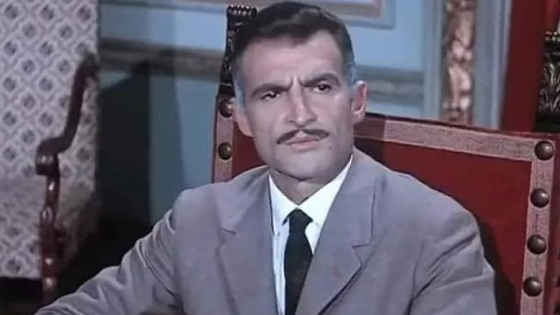 هنا عاش الفنان أحمد مظهر.. 25 أ شارع البطل أحمد عبد العزيز