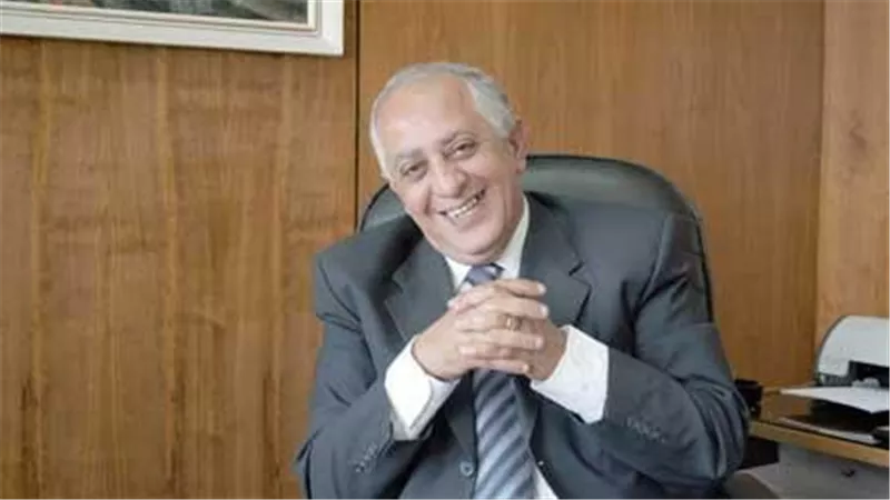 حسن المستكاوي: رونالدو الأول بتاريخ كرة القدم يحقق دخلًا قياسيًا