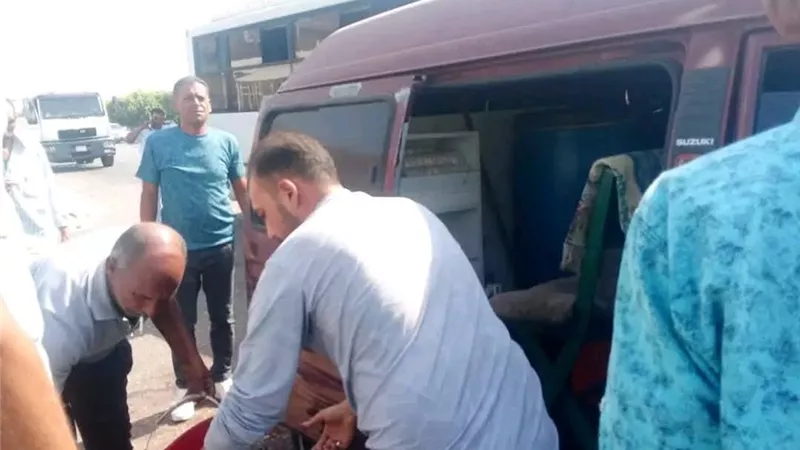 حملات موسعة بالعاشر من رمضان لإزالة عربات المشروبات