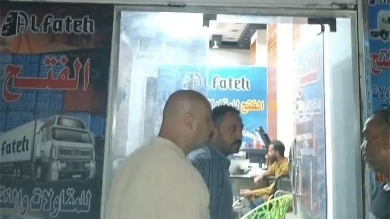 غلق 4 منشآت وغرامة فورية 4 آلاف جنيه ورفع 30 طن أنقاض غرب الإسكندرية