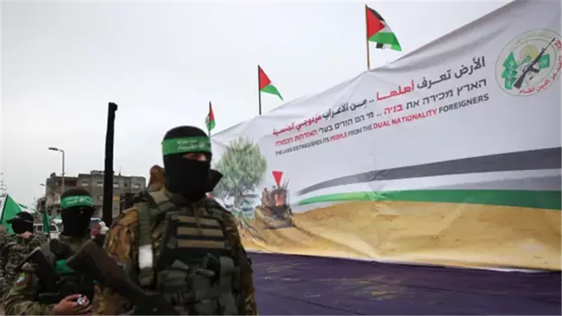 قيادي بحماس: المقاومة الفلسطينية لم ولن ترفع الراية البيضاء| فيديو