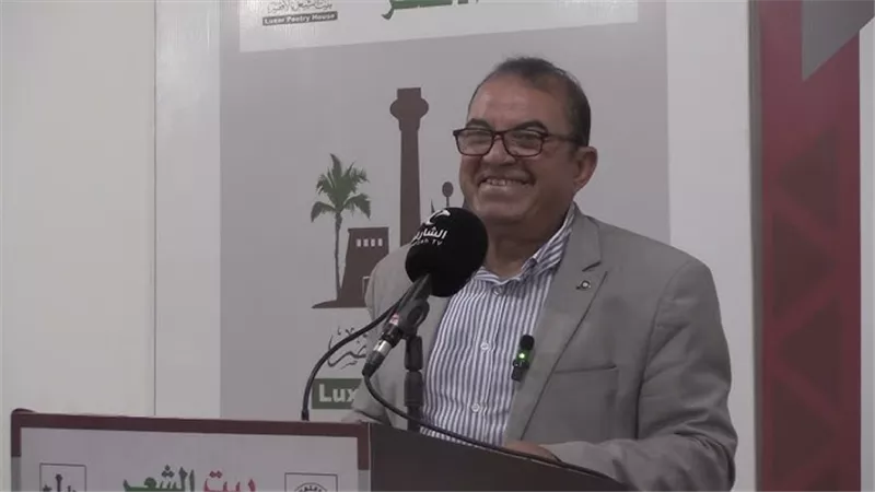 الشاعر أحمد نبوي لـ