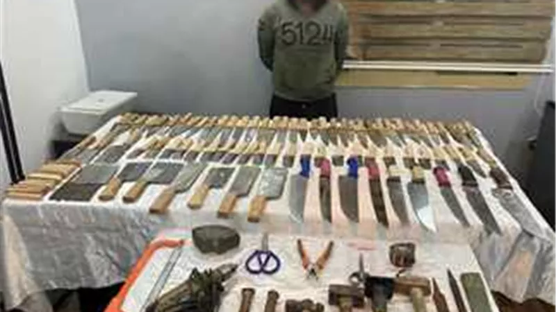 إحالة عاطلين للمحاكمة ضبط بحوزتهما 1205 قطع سلاح في إمبابة