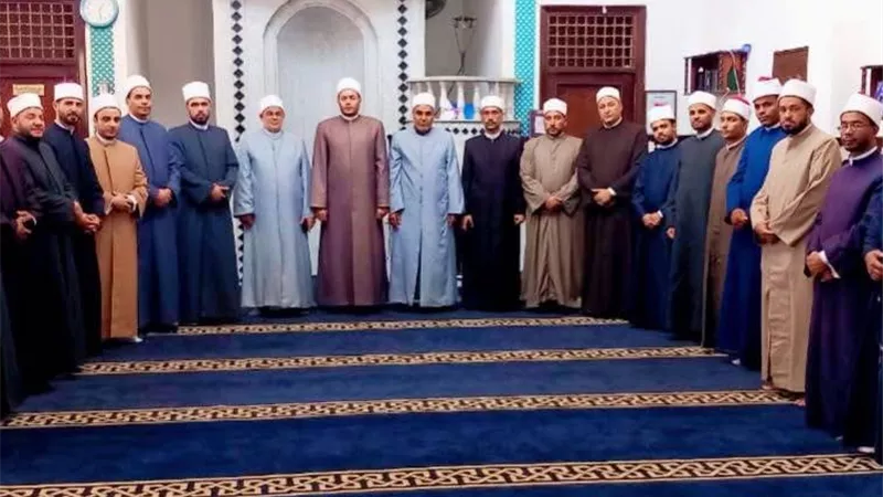 انطلاق القافلة الدعوية المشتركة بين الأزهر و الأوقاف إلى شمال سيناء
