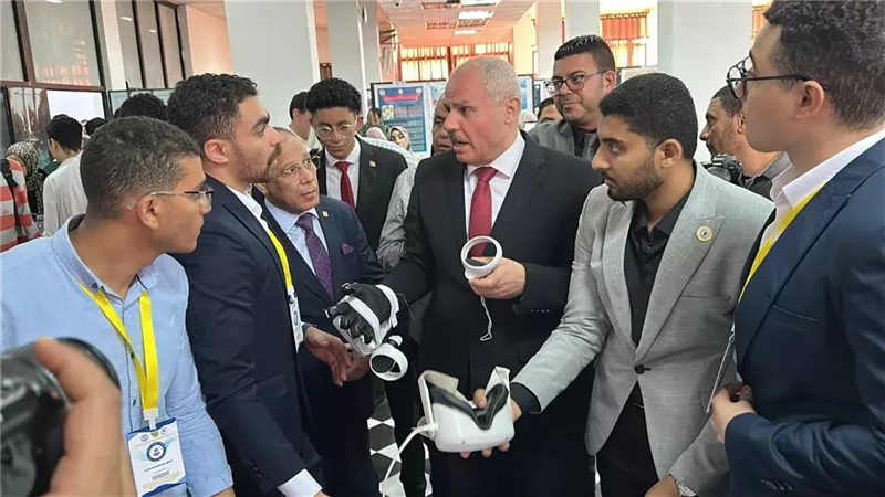جامعة قناة السويس : فوز مشروع “MED VR” ضمن أفضل 33 شركة