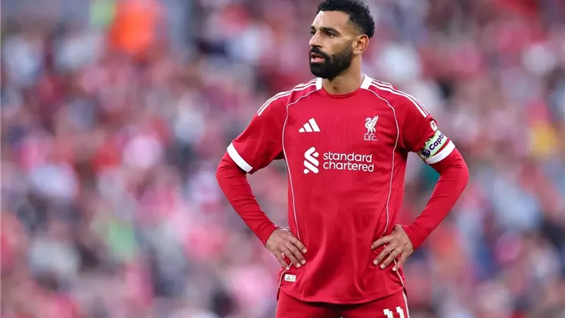 مهاجم إنجلترا السابق ينتقد محمد صلاح: لم يصل لمستواه الحقيقي