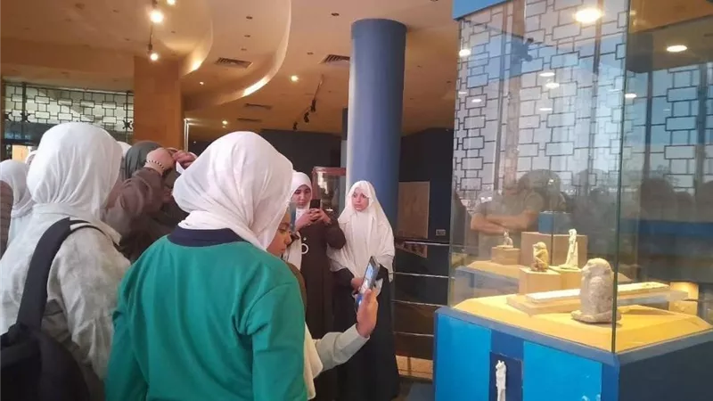 رحلات تثقيفية إلى منطقة تل بسطا الأثرية بالشرقية للتوعية بقيمة التراث المصري | صور