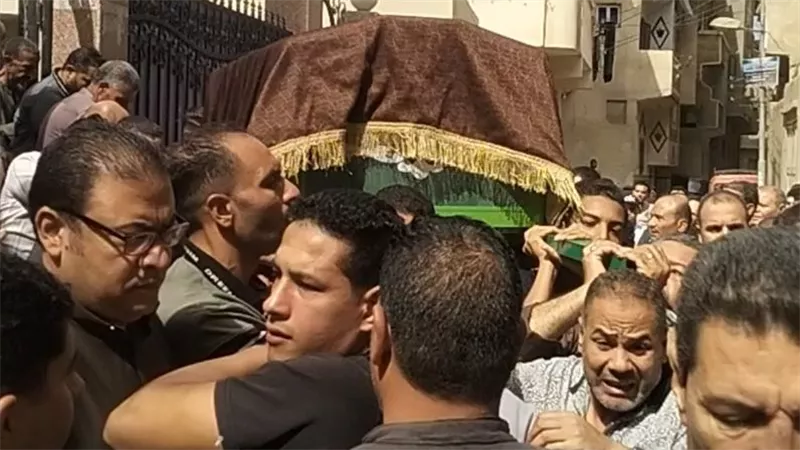 وداع الحاج أحمد عتمان.. جنازة تهز طنطا بعد جريمة غدر ارتكبها نجل شقيقه