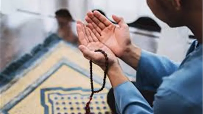 ما وقت ساعة الإجابة يوم الجمعة؟.. 